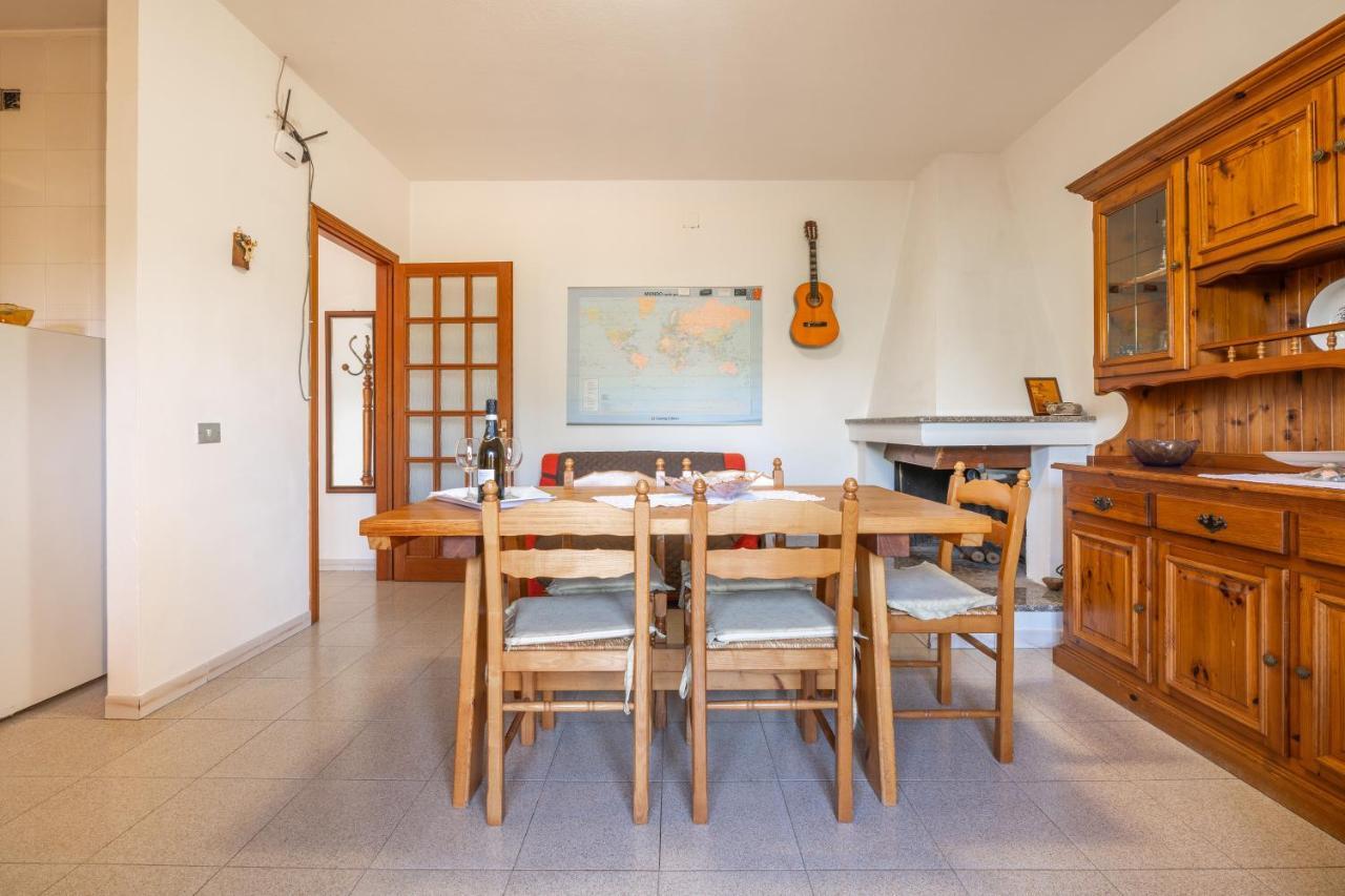 Casa Vacanze San Giovanni San Giovanni Suergiu Bagian luar foto