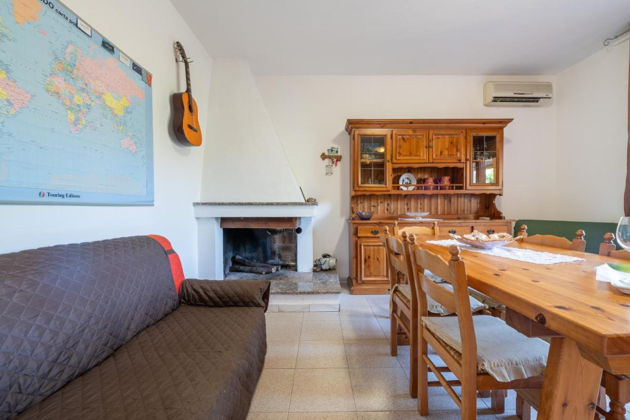 Casa Vacanze San Giovanni San Giovanni Suergiu Bagian luar foto