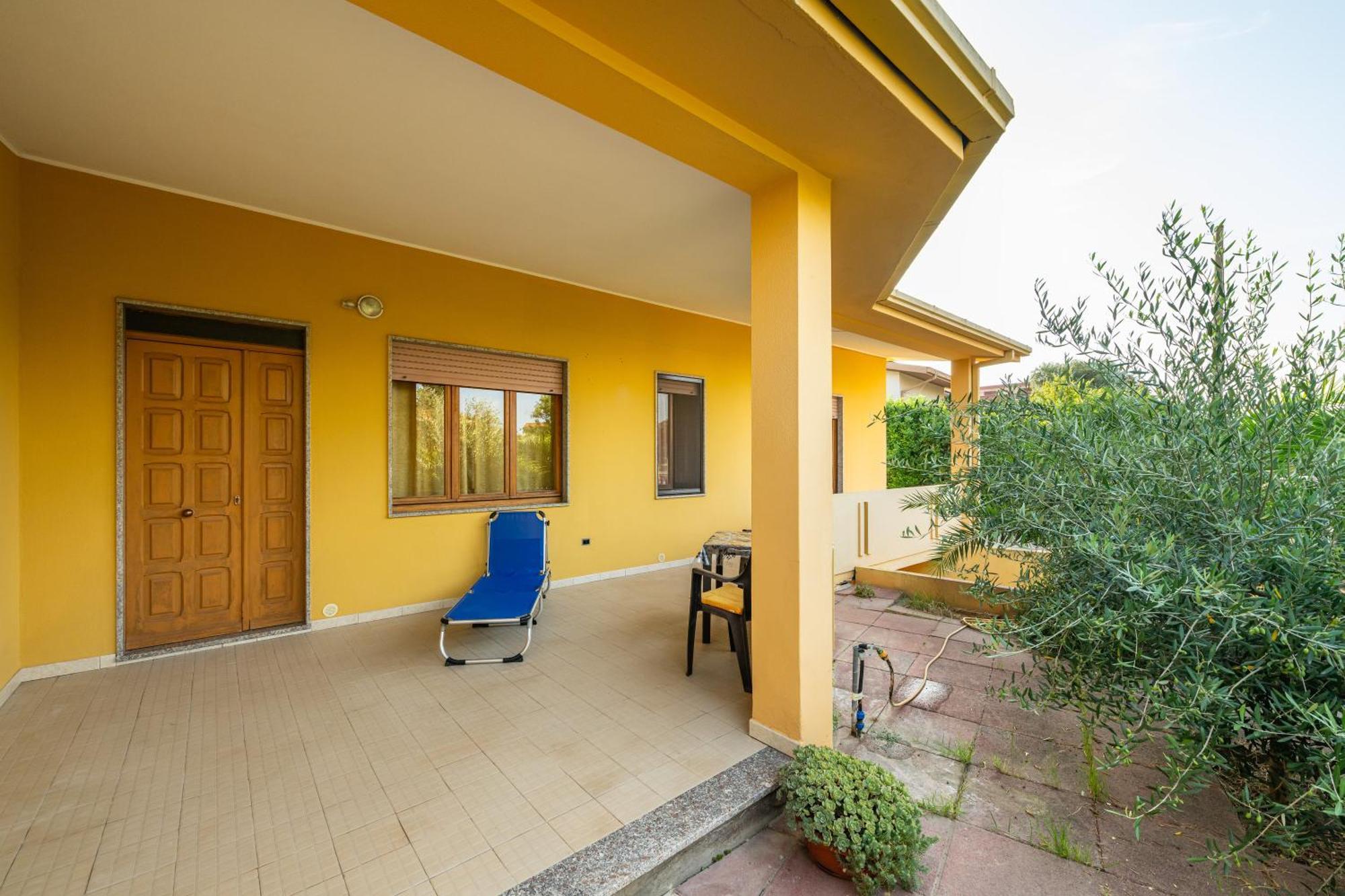Casa Vacanze San Giovanni San Giovanni Suergiu Bagian luar foto