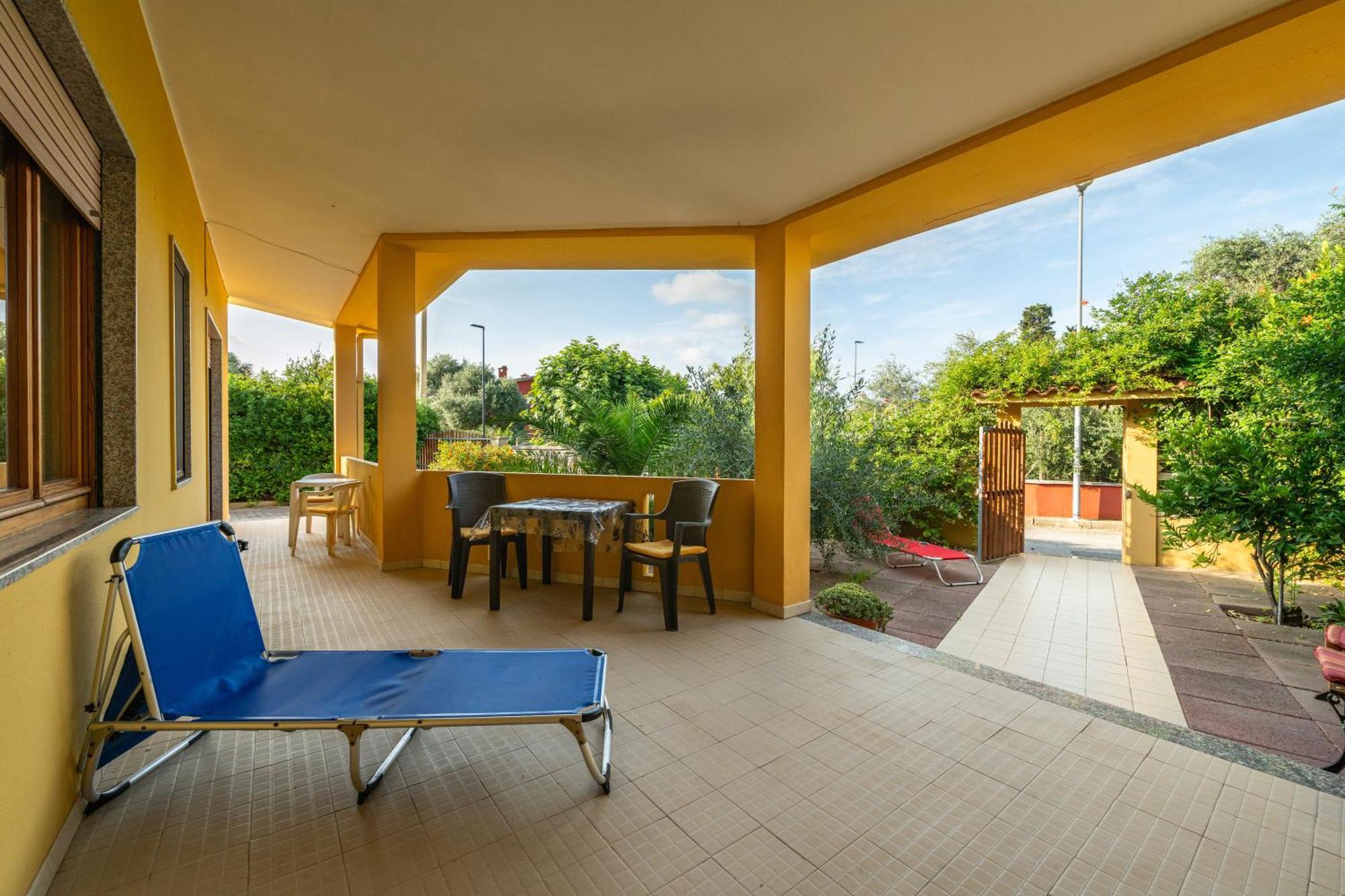 Casa Vacanze San Giovanni San Giovanni Suergiu Bagian luar foto